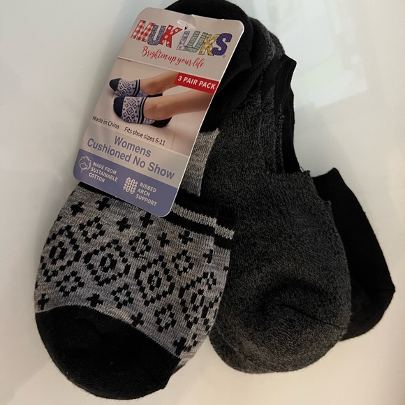 Muk Luks Other - New with tags,no show Muk Luks socks